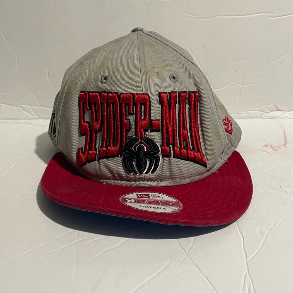 new era 9Fifty Snapback Marvel Spider-Man 2012 Adjustable SnapBack.